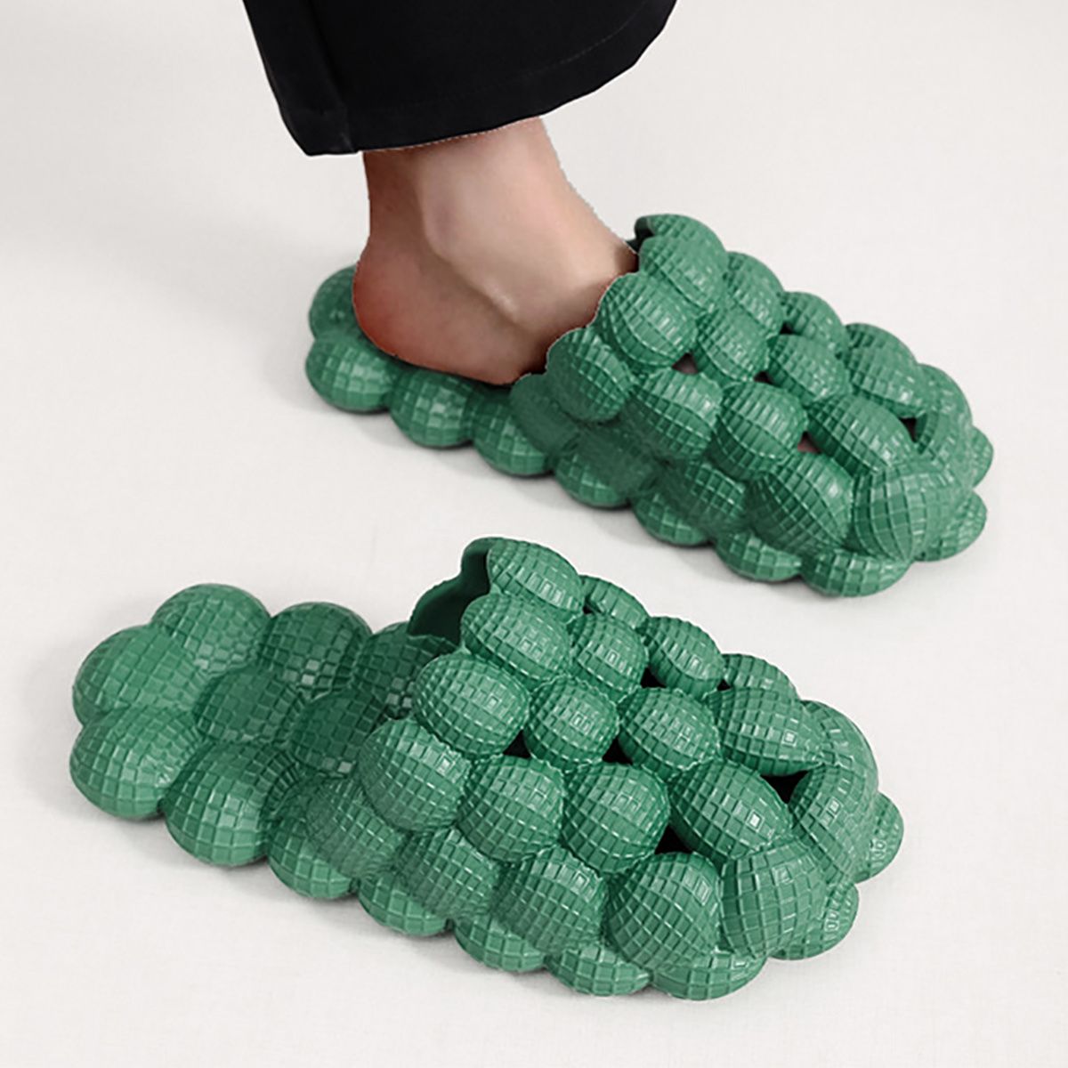Women's Solid Ultra Cushioned Bubble Slides; Bubble Slippers New Era Fashion LLc