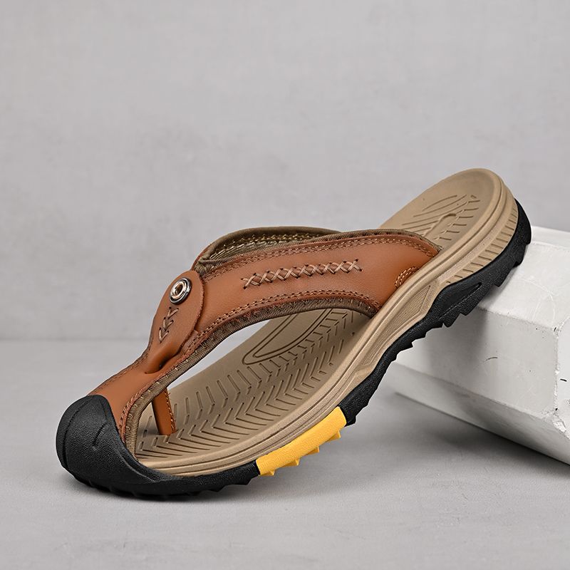 Summer men's new first layer cowhide flip-flops fashion all comfortable men's slippers beach shoes New Era Fashion LLc