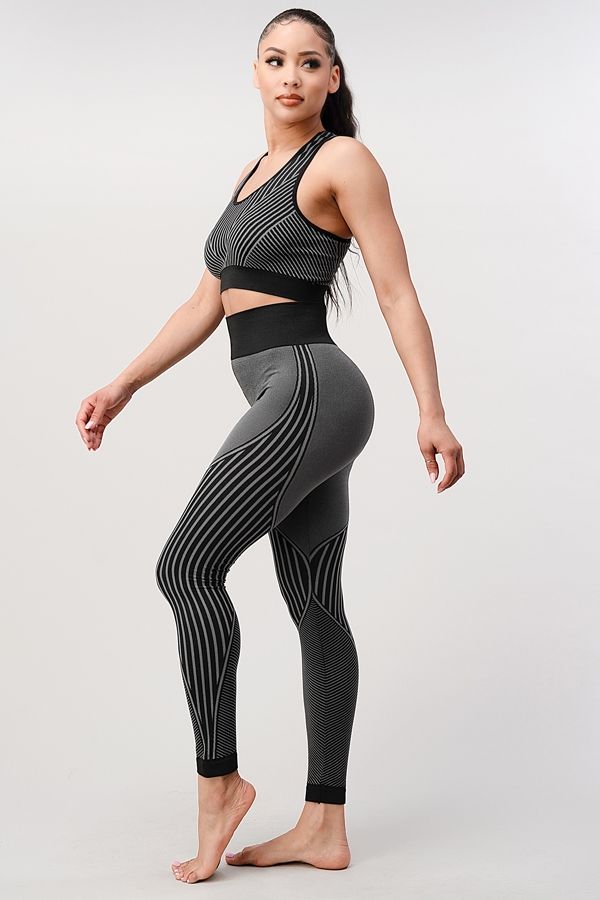2 Piece Outfits for Women - Seamless Ribbed Yoga Outfits Sports Bra and Leggings Set New Era Fashion LLc