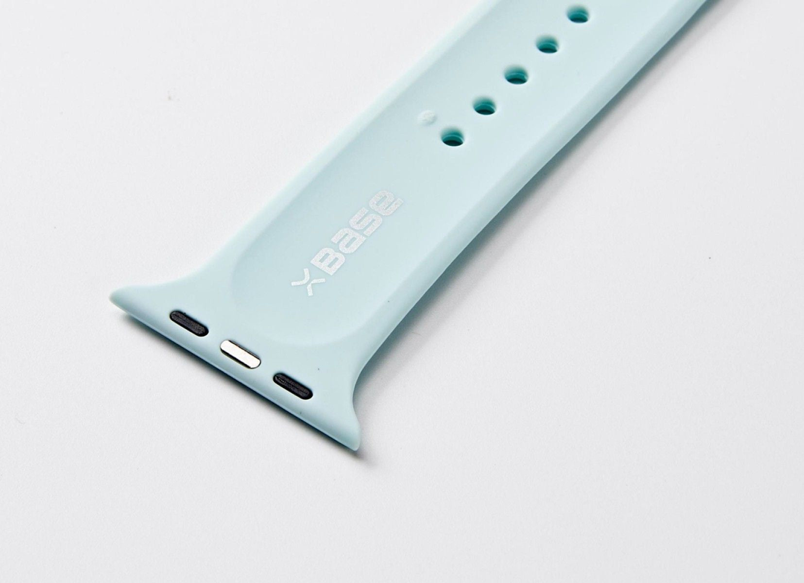White Silicone Watch Band Made for Apple Watch - Large (42/44/45/49mm) New Era Fashion LLc