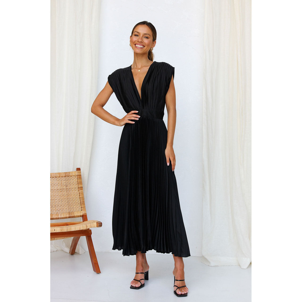 Elegant Pleated Casual Loose Zip Sleeveless Dress Grayceful LLC