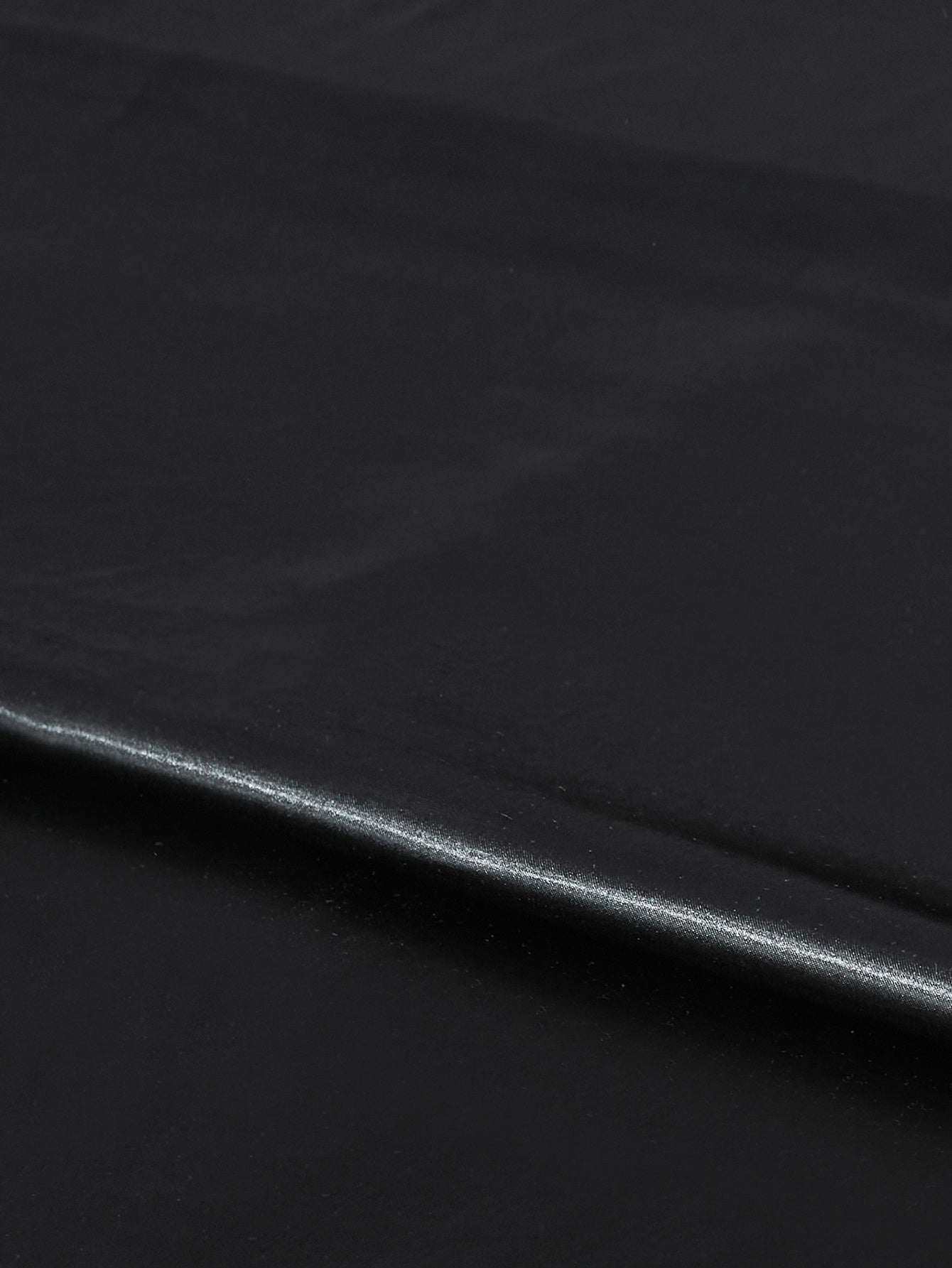 4pcs Satin Bed Sheet Four-Piece Set Includes One Fitted Sheet, One Flat Sheet, And Two Pillowcases. Pillowcases Do Not Include Inserts. Solid Colors Showcase Simple Elegance. The Simple Style Is Classic And Timeless. Polyeste NovaCart