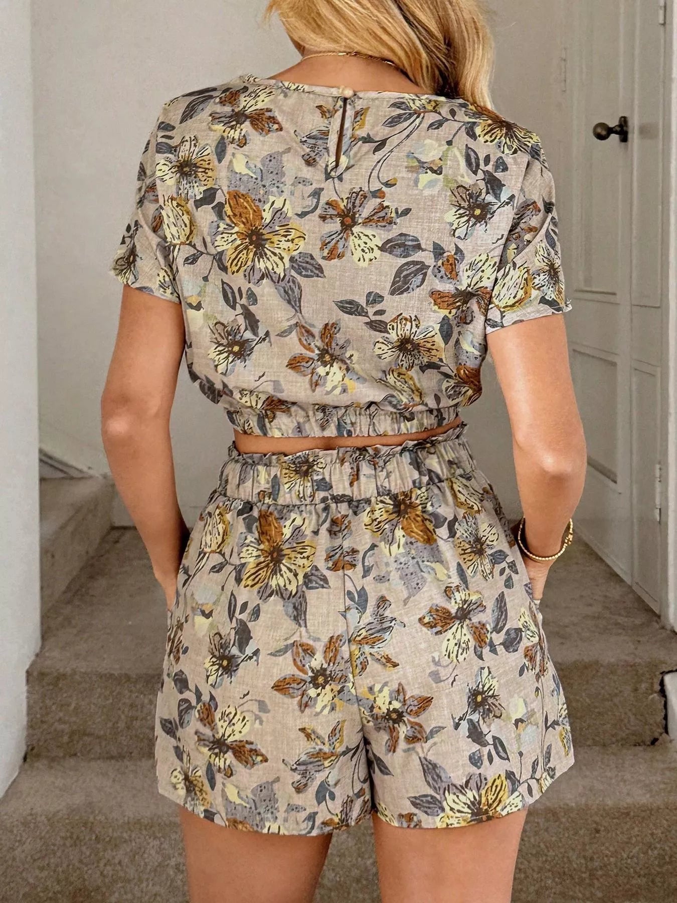 Floral Print Crop Top and Shorts Set New Era Fashion LLc