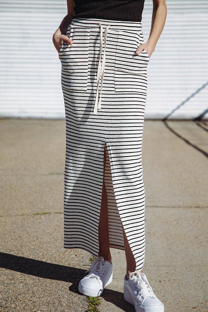PRETTY ON POINT KNIT SKIRT Flying Tomato