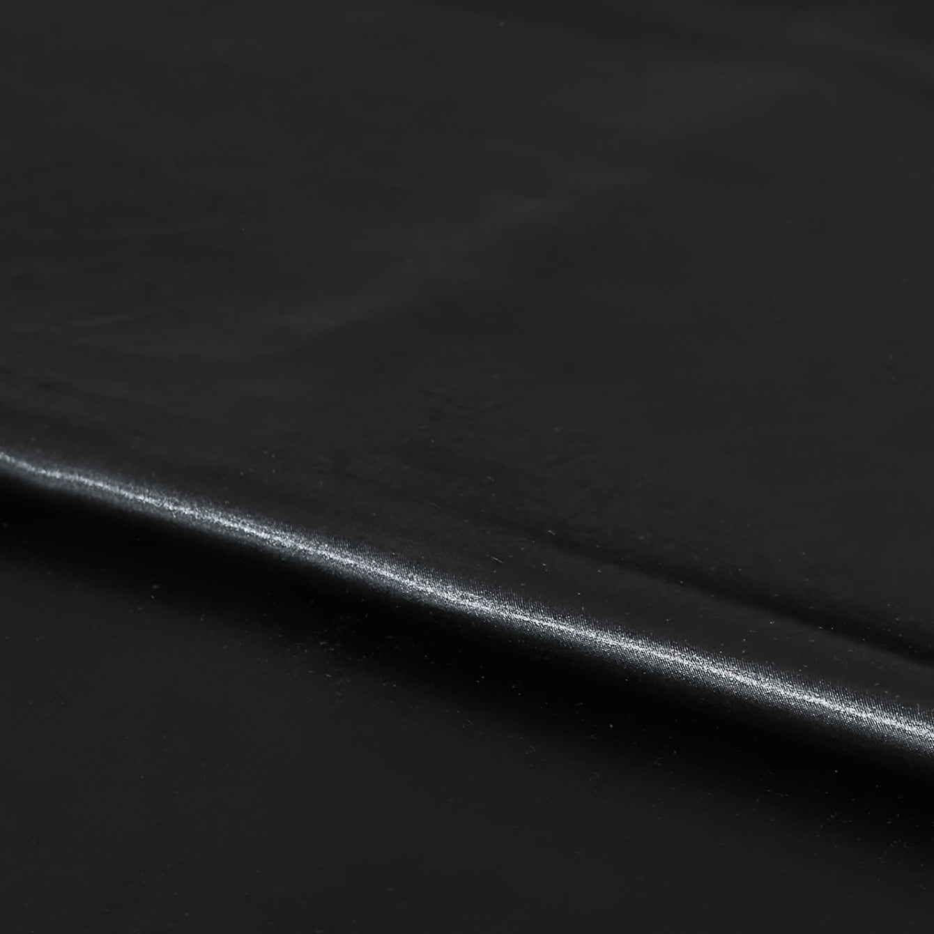 4pcs Satin Bed Sheet Four-Piece Set Includes One Fitted Sheet, One Flat Sheet, And Two Pillowcases. Pillowcases Do Not Include Inserts. Solid Colors Showcase Simple Elegance. The Simple Style Is Classic And Timeless. Polyeste NovaCart