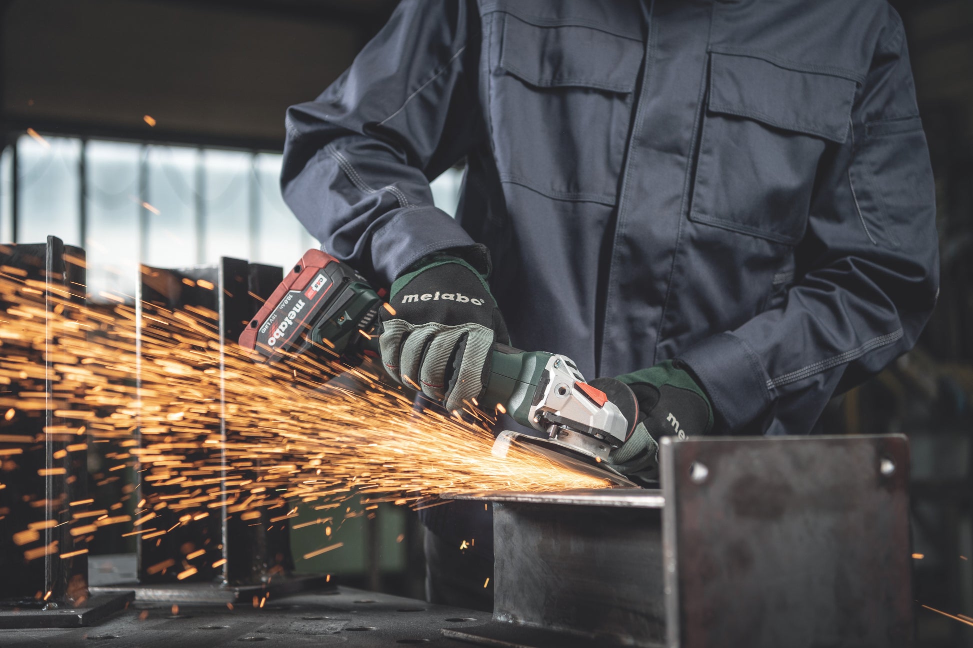 Metabo 613059520 WPB 18 LT BL 11-125 Quick 5.5 Kit 4-1/2” / 5” Brushless Braking Angle Grinder Kit VM Hardware