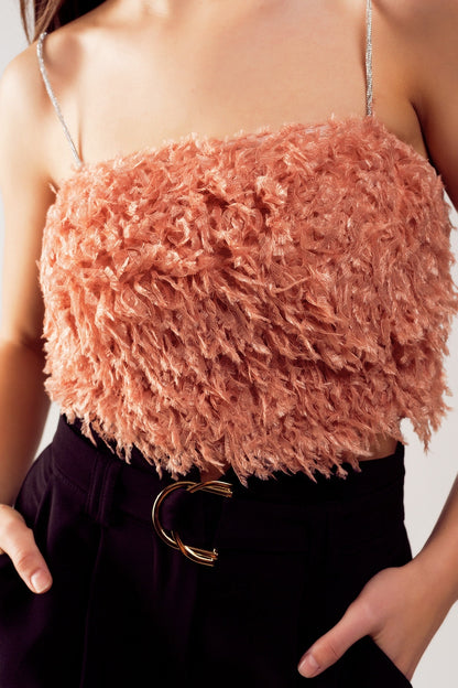 Faux feather crop cami in pink Q2store