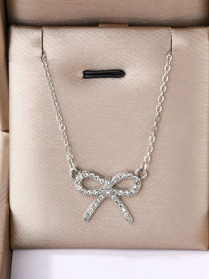 The GlimmerKnot Necklace Ivory Embers