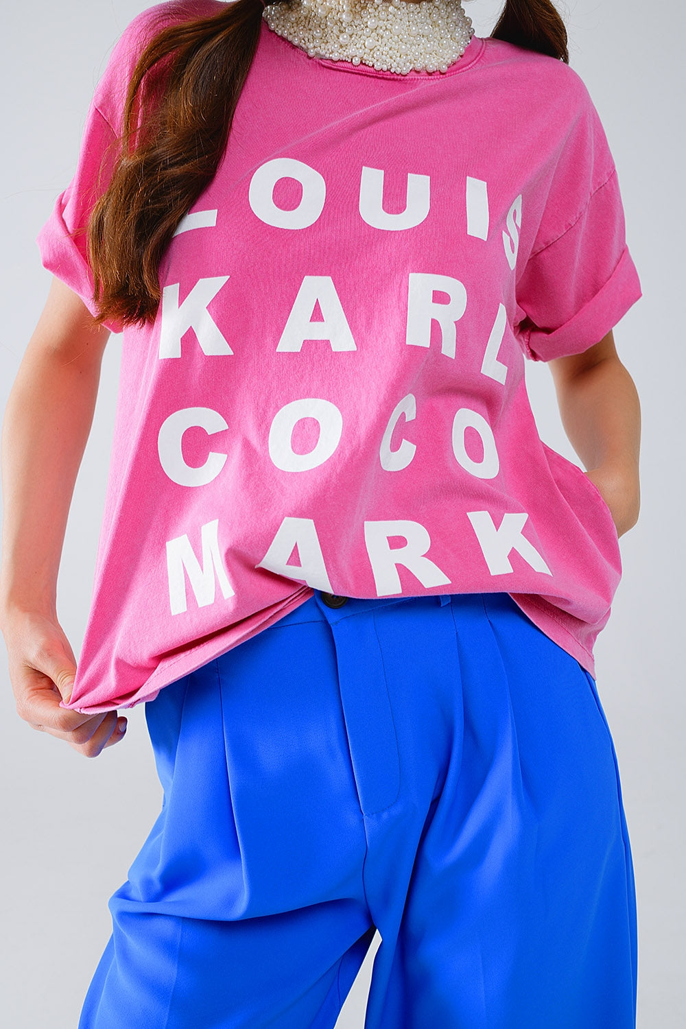 Fuchsia T-shirt With famous Names Logos At The Front Q2store