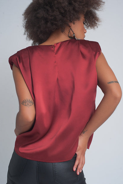 Gathered satin shoulder pad sleeveless top in red Q2store