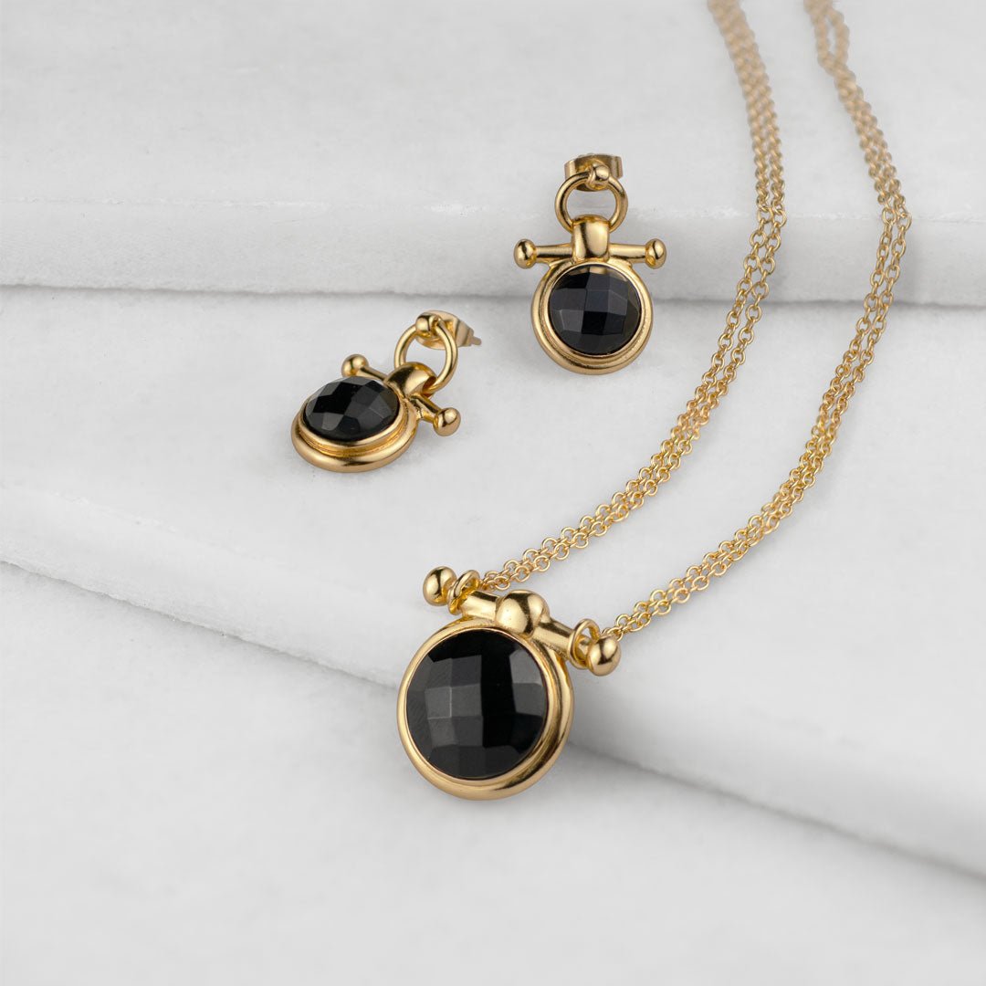 Adele - Black Onyx Equestrian Horse Bit Necklace in Gold Urban-Equestrian