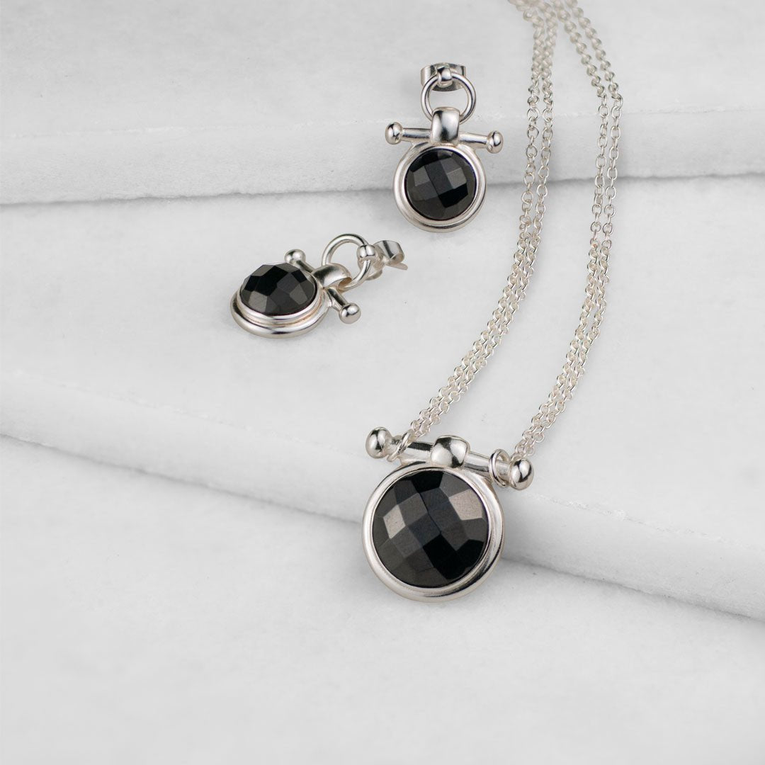 Adele - Black Onyx Equestrian Horse Bit Necklace in Silver Urban-Equestrian