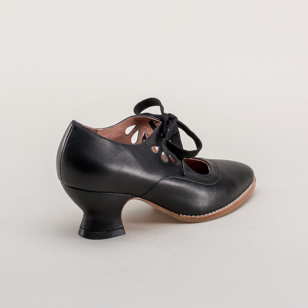 Gibson Edwardian Leather Shoes (Black) American Duchess