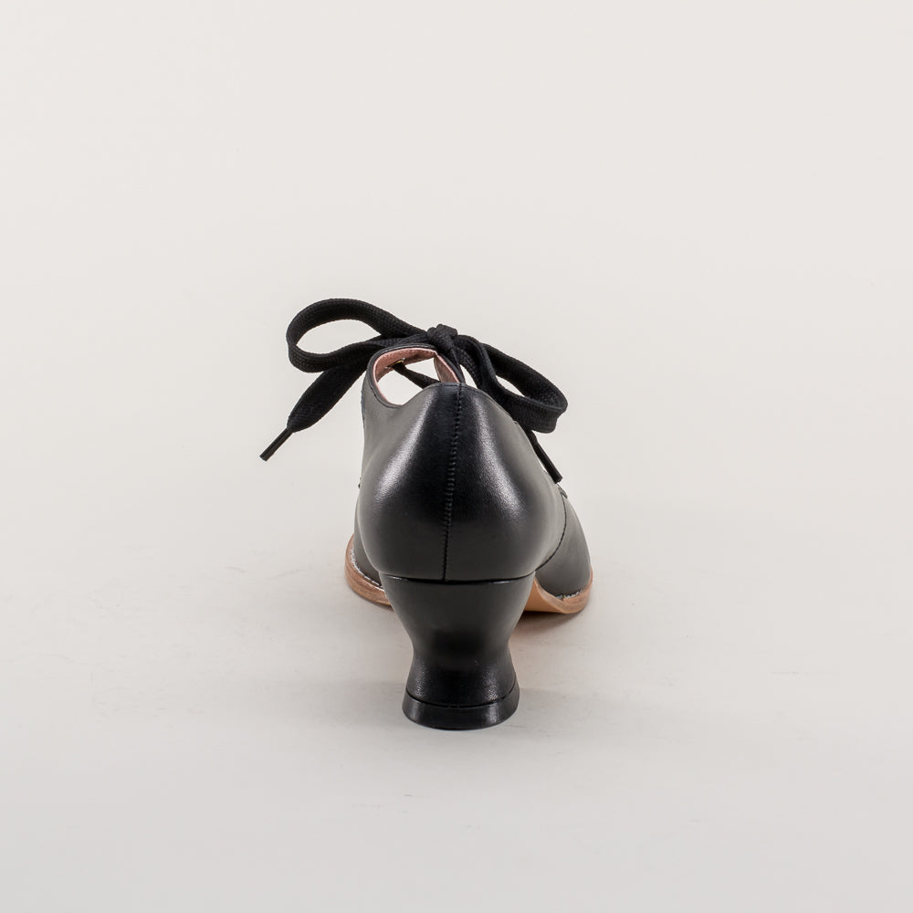 Gibson Edwardian Leather Shoes (Black) American Duchess