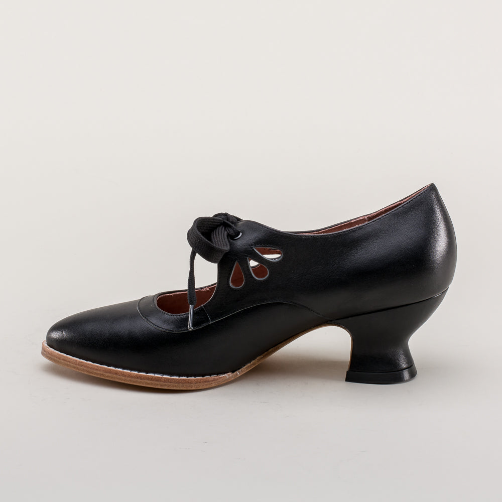 Gibson Edwardian Leather Shoes (Black) American Duchess