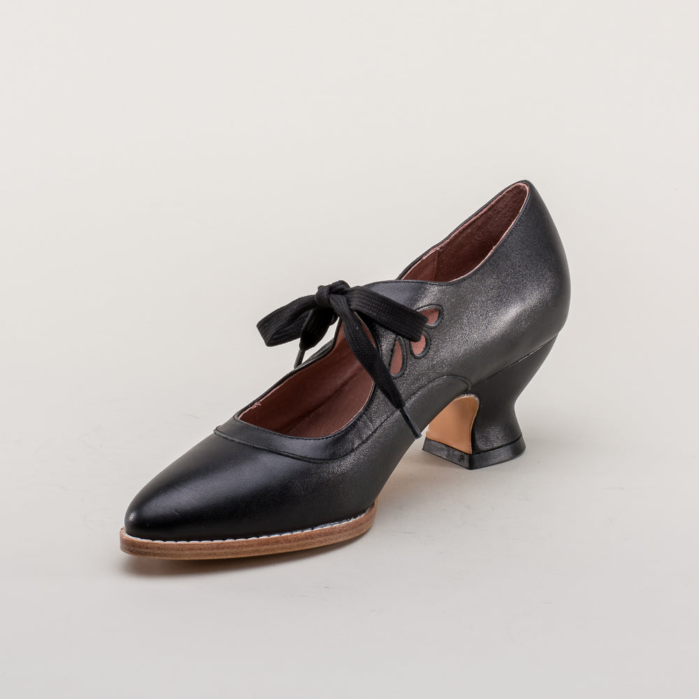 Gibson Edwardian Leather Shoes (Black) American Duchess