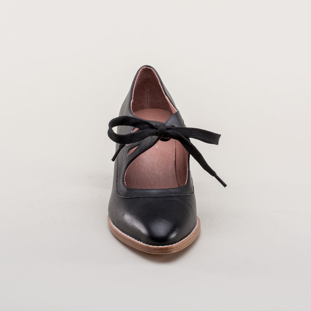 Gibson Edwardian Leather Shoes (Black) American Duchess