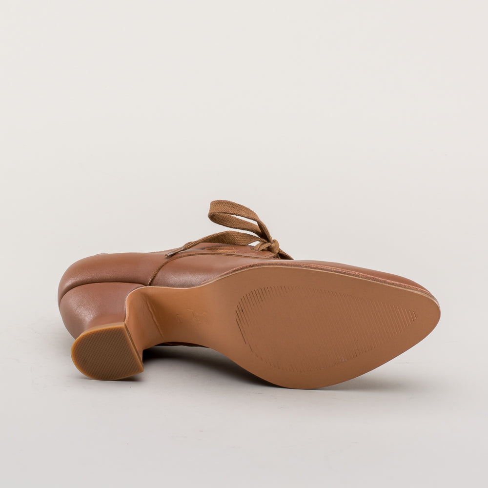 Gibson Edwardian Leather Shoes (Tan) American Duchess