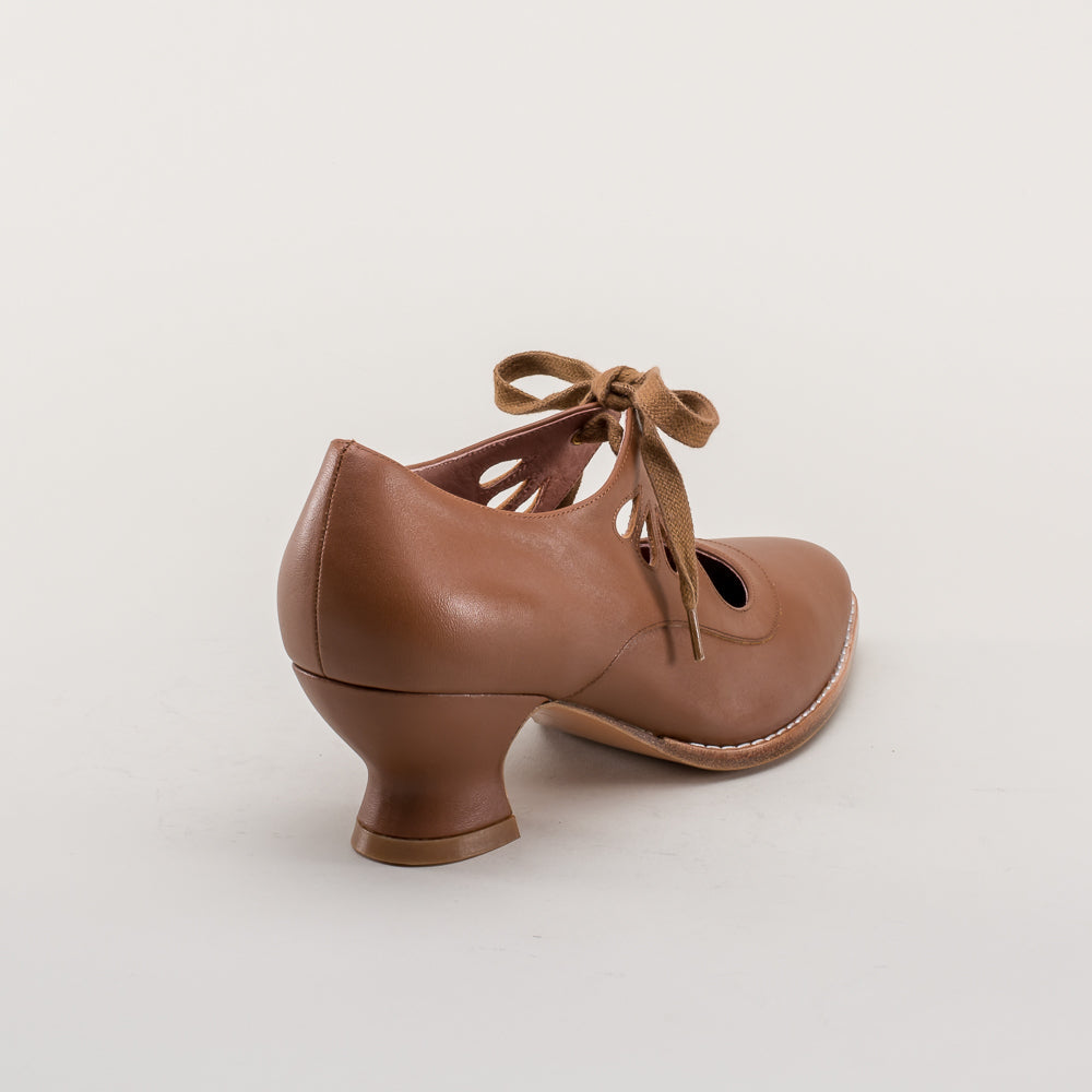 Gibson Edwardian Leather Shoes (Tan) American Duchess