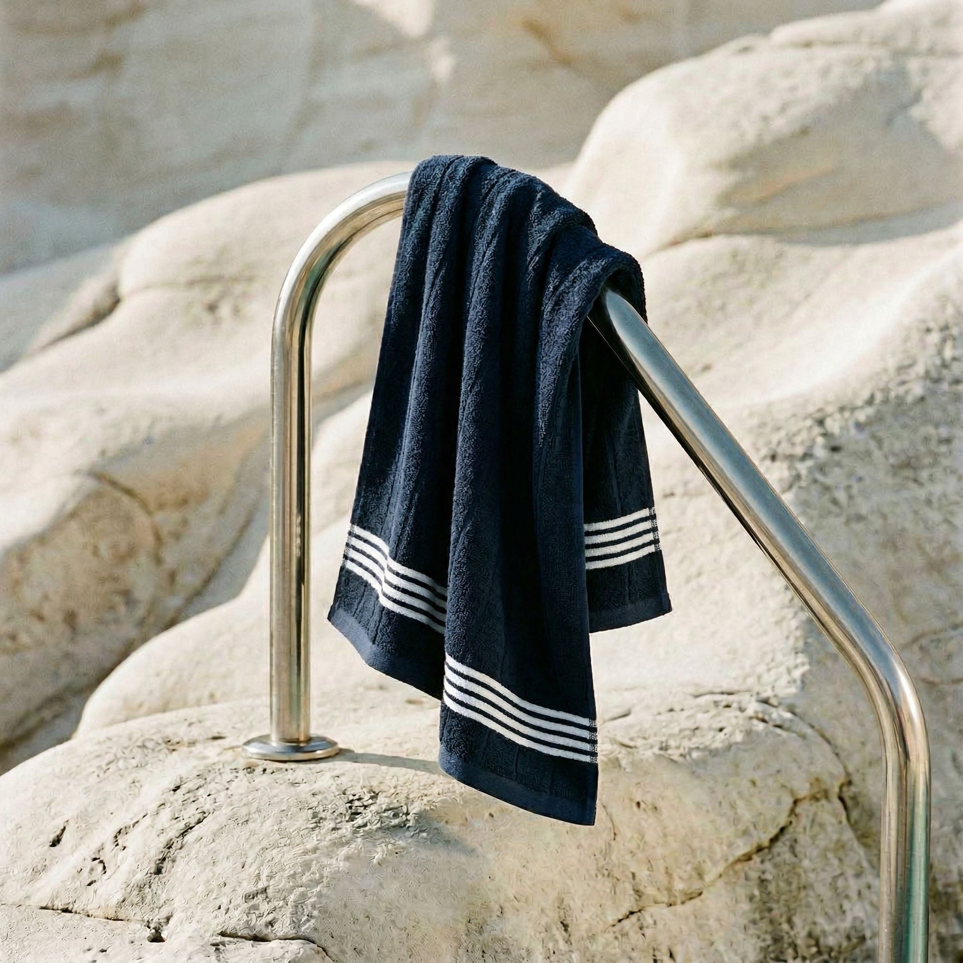 Nautilus Towels Italic