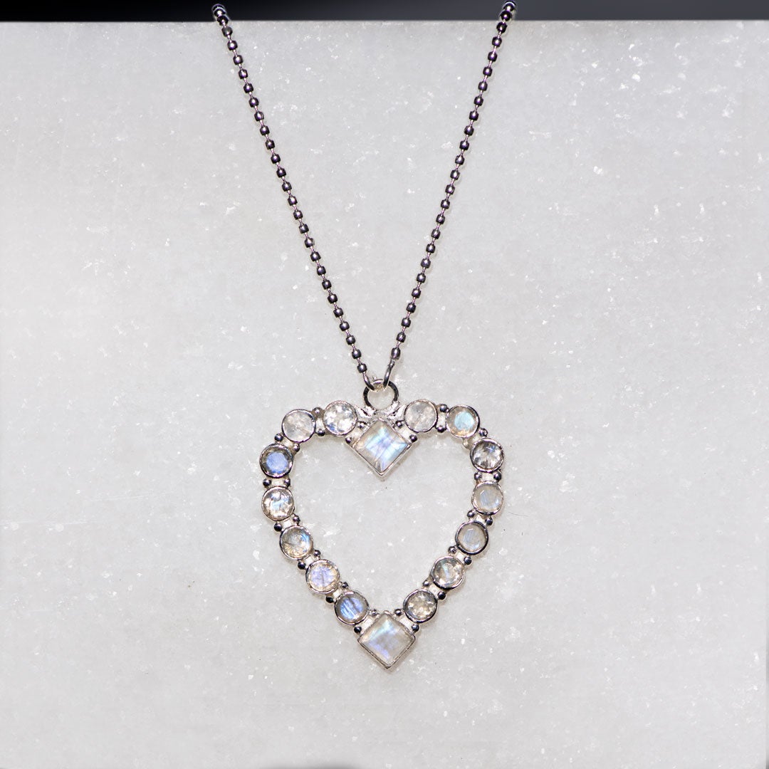 Keepsake - Moonstone Heart Necklace in Silver Urban-Equestrian