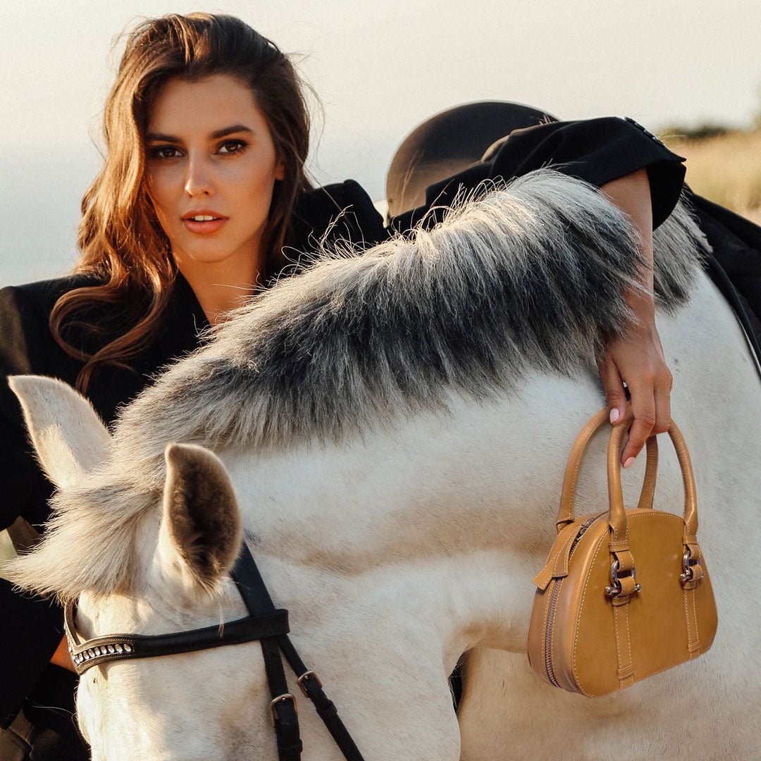 Kella - Horse Bit Vanity Luxury Leather handbag in Black Urban-Equestrian