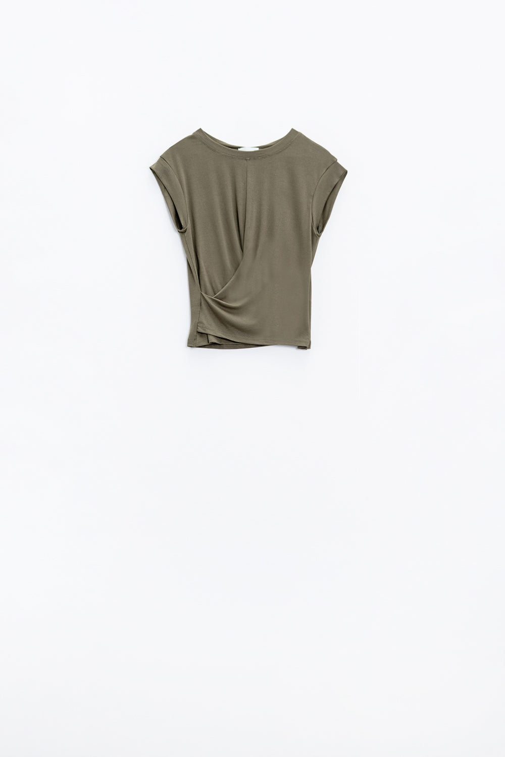 Khaki short-sleeved top crossed at the bottom front Q2store