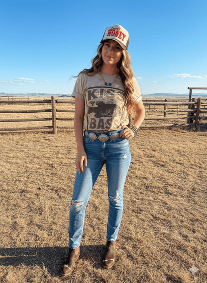 Kiss My Bass Graphic Tee Wild Junkie