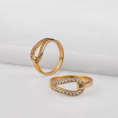 Levade - Moissanite Equestrian Horseshoe Ring in Gold Urban-Equestrian