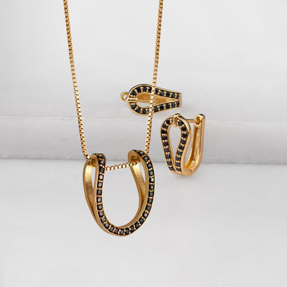 Levade -Black Moissanite Horseshoe Equestrian Necklace in Gold Urban-Equestrian