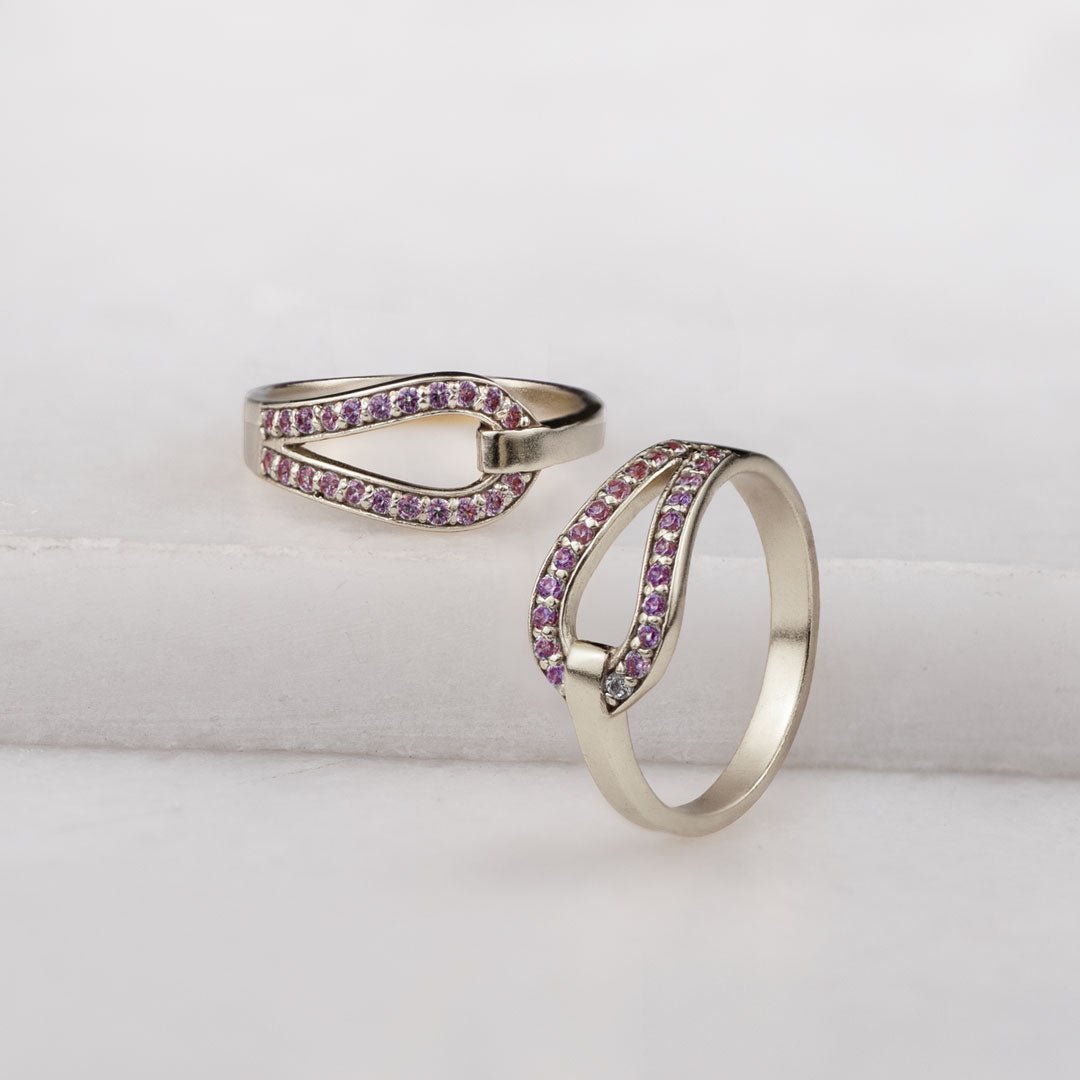 Levade -Violet Moissanite Horseshoe Equestrian Necklace in Silver Urban-Equestrian