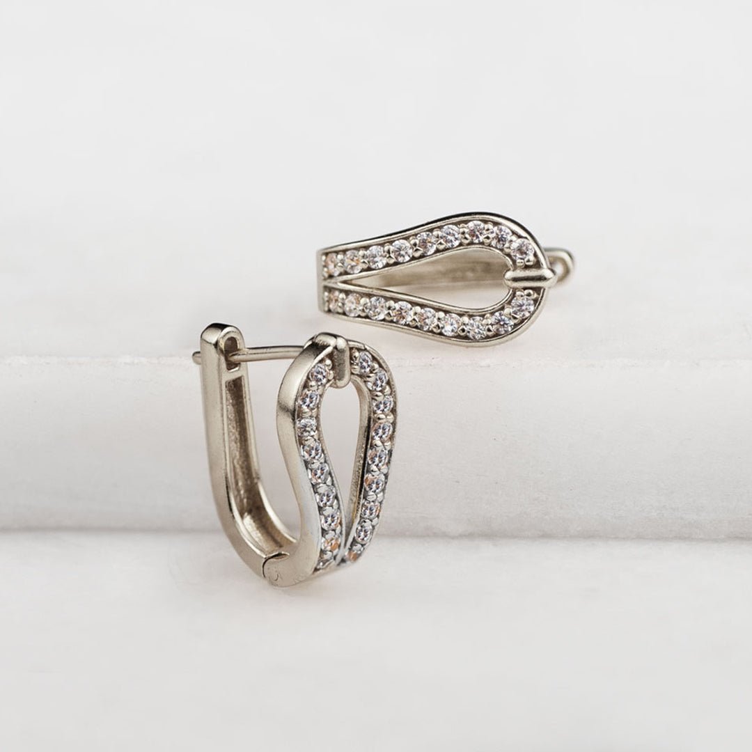 Levade - Moissanite Clear Stone Sterling Silver Horseshoe Earring Urban-Equestrian