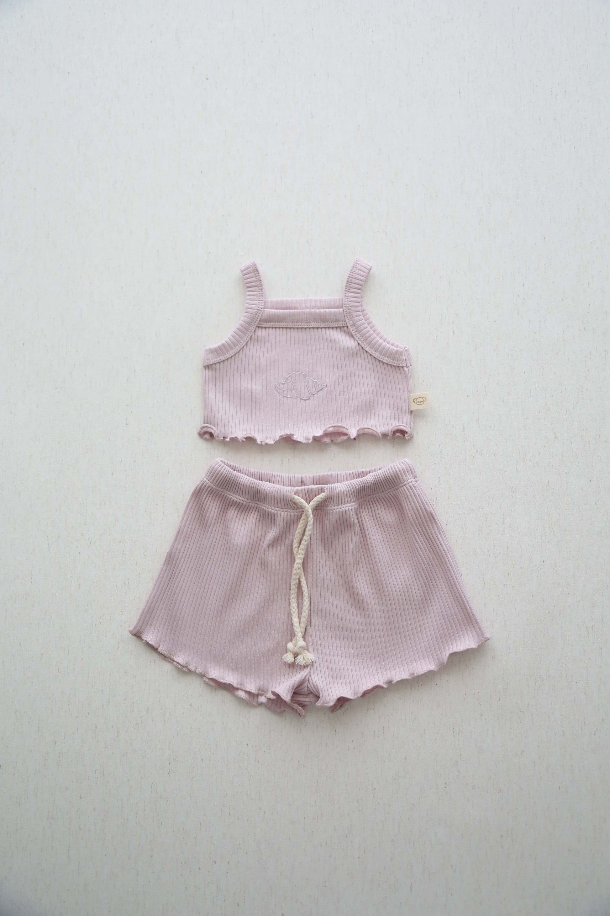 Lilac Crop-Short Set Honey and Hive