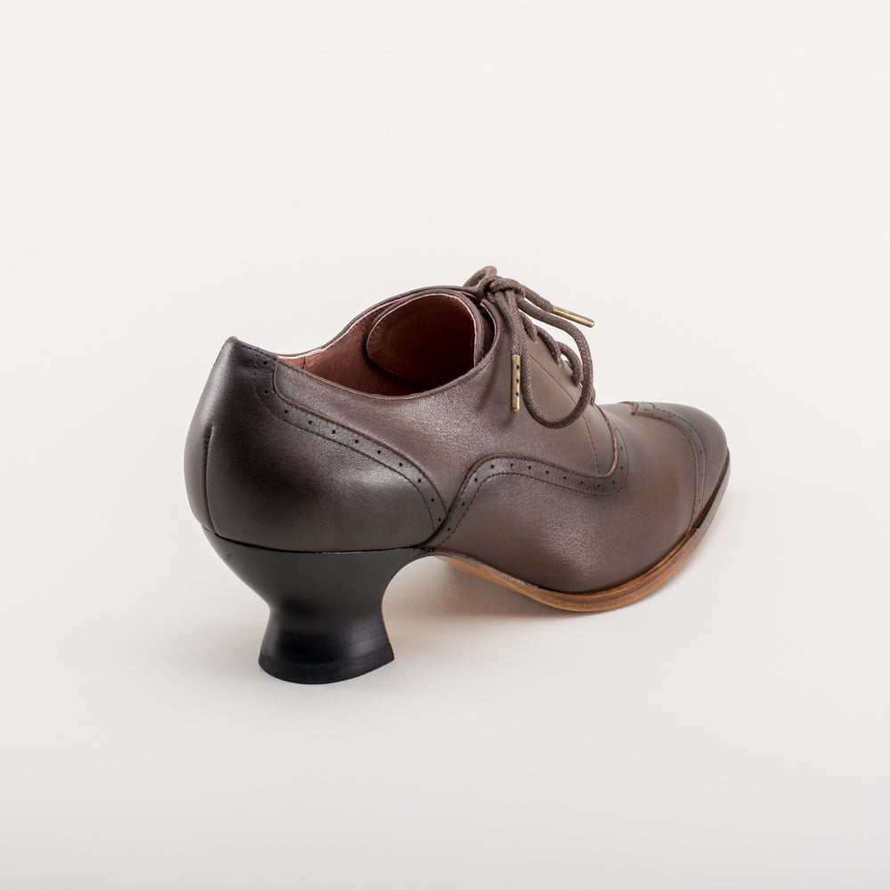Londoner Women's Edwardian Oxfords (Brown) American Duchess