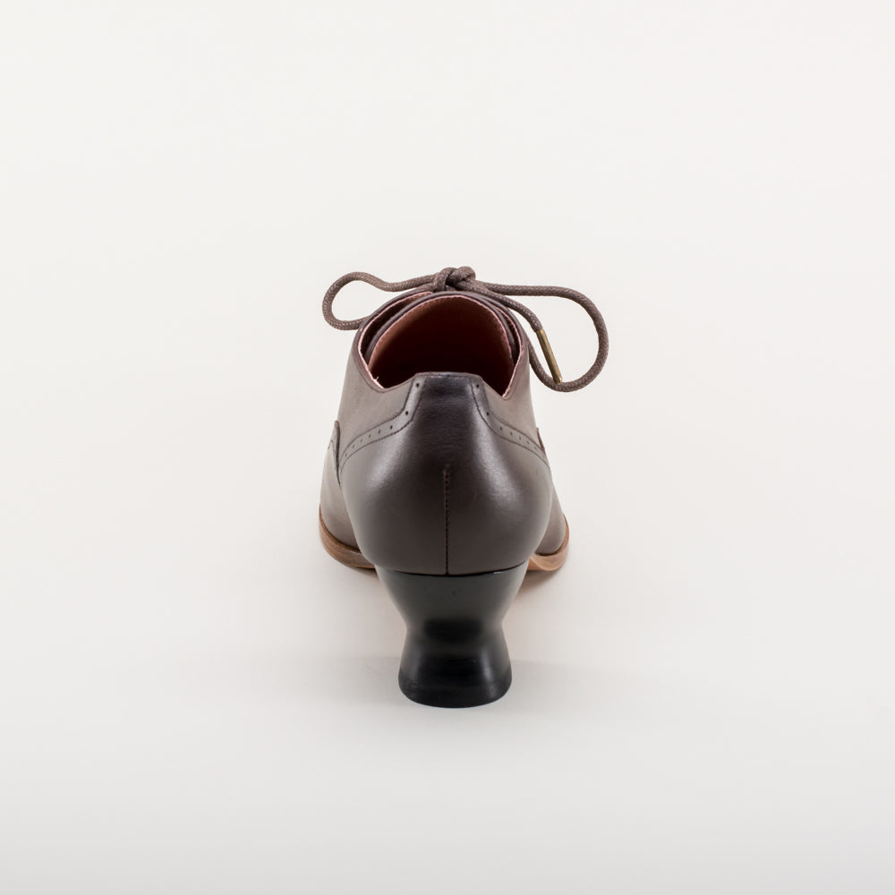 Londoner Women's Edwardian Oxfords (Brown) American Duchess