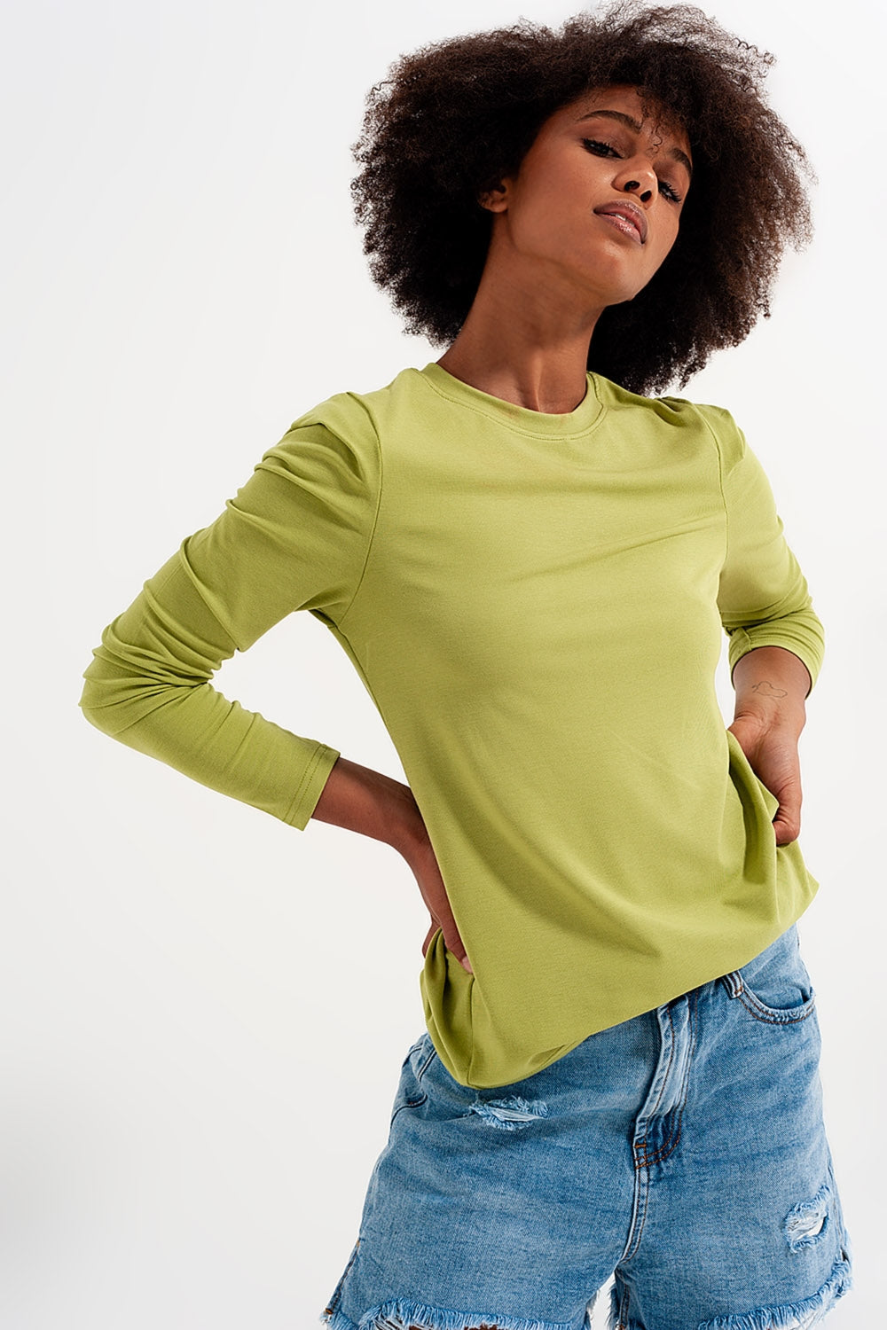 Long sleeve top with shoulder detail in green Q2store