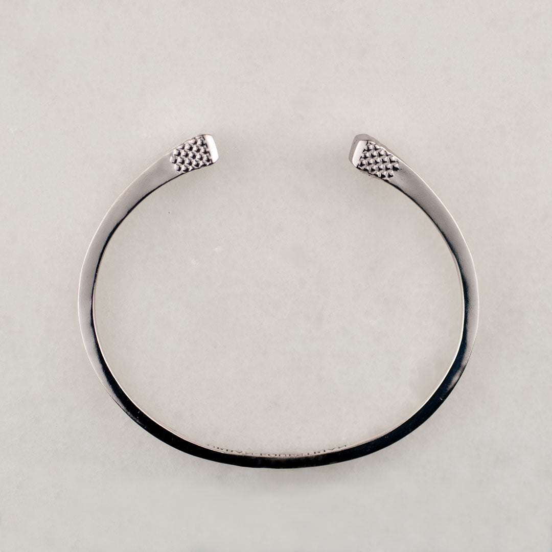 Lucky Nail - Blacksmith Horseshoe Cuff Bracelet in Silver Urban-Equestrian