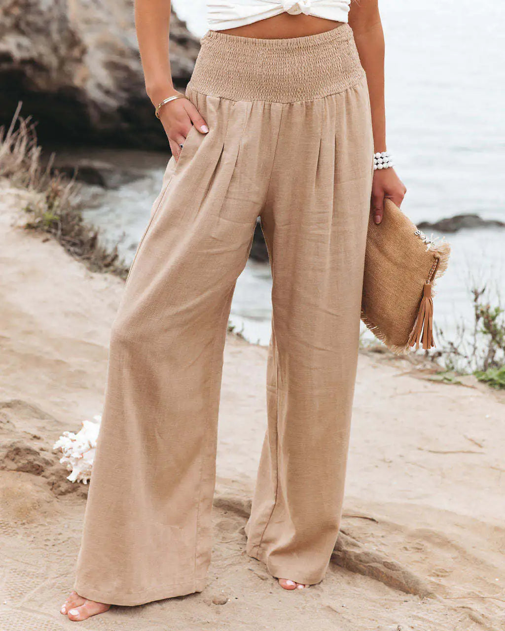 Plus Size Women's High Rise Wide Leg Pants with Pockets