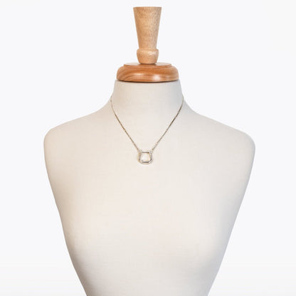 Mesa - Western Horse Stirrup Necklace in Gold Urban-Equestrian