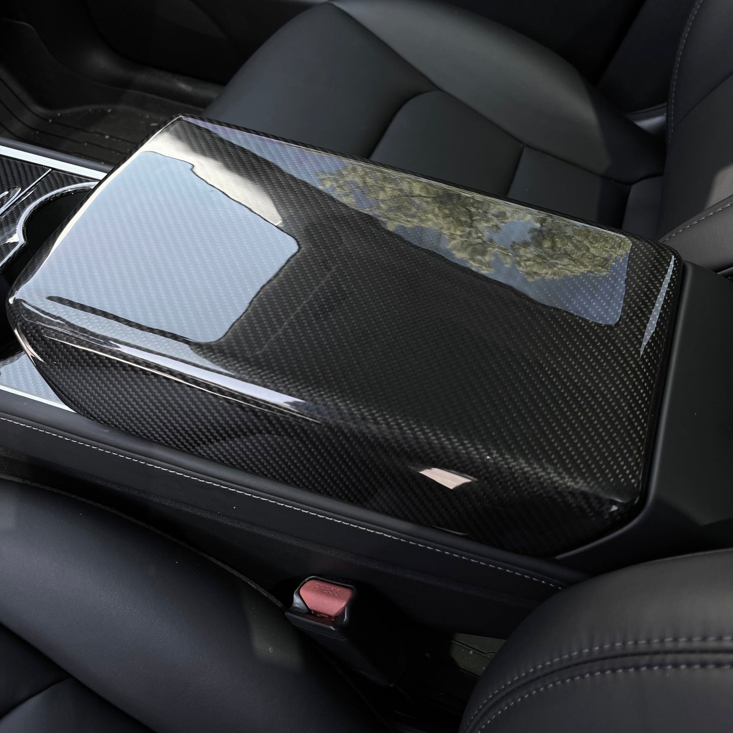 TESERY Model Y / 3 Armrest Cover - Dry Carbon Fiber Interior Mods Tesery Official Store