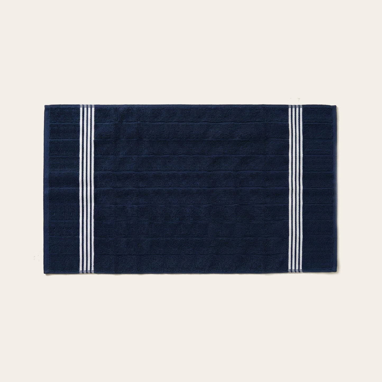 Nautilus Towels Italic