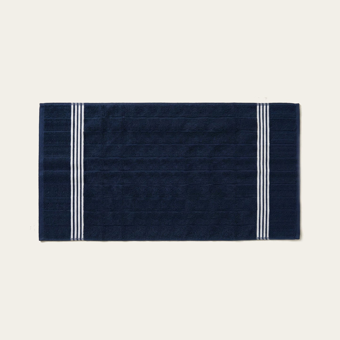 Nautilus Towels Italic