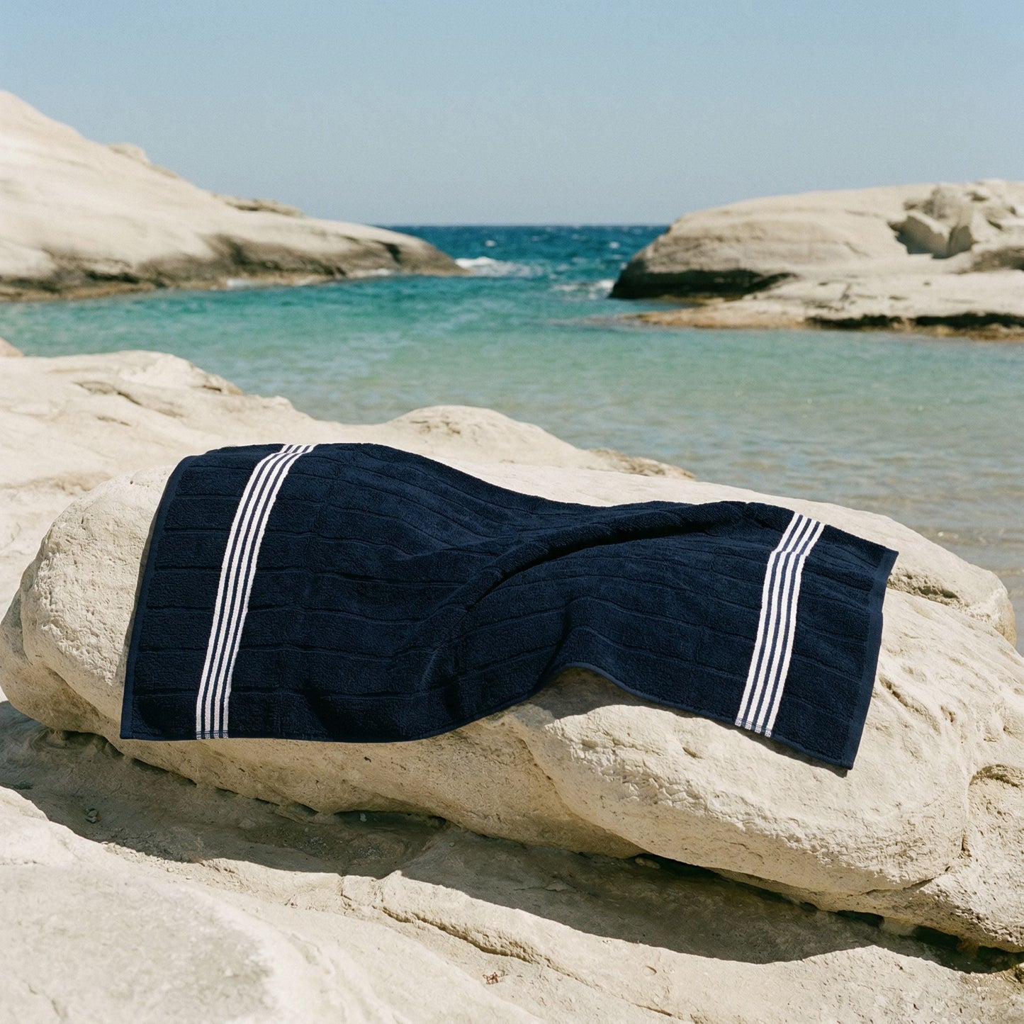 Nautilus Towels Italic