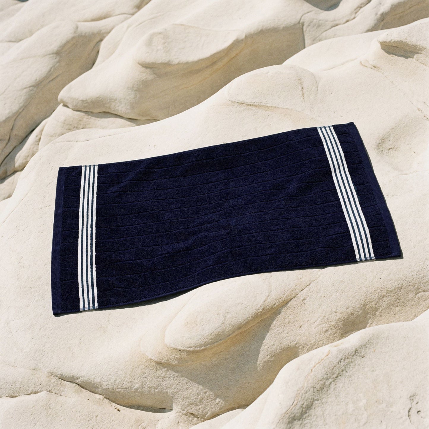 Nautilus Towels Italic