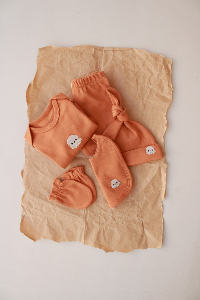 Octopus Patterned 5 Piece Newborn Set Honey and Hive