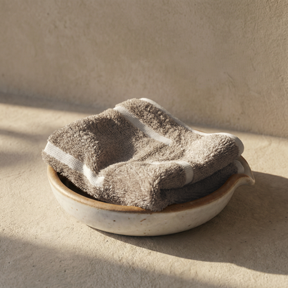 Sorrel Towels Italic