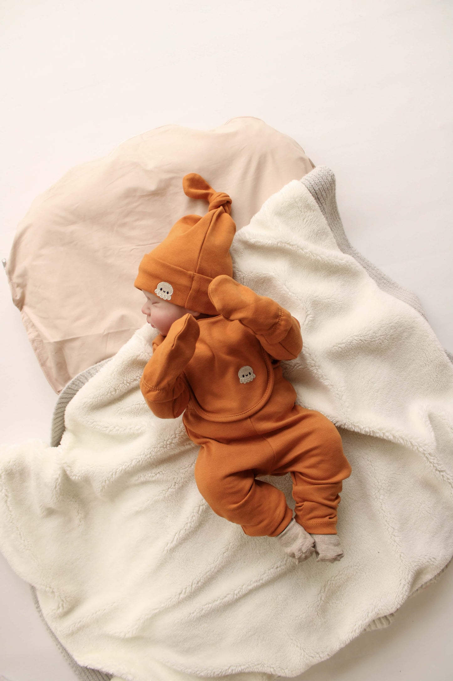 Octopus Patterned 5 Piece Newborn Set Honey and Hive