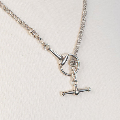 Odeza - Horse Bit Toggle Equestrian Necklace in Silver Urban-Equestrian