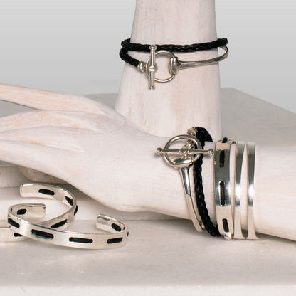 Odeza - Wrap Around Horse Bit Bracelet in Silver & Black Urban-Equestrian