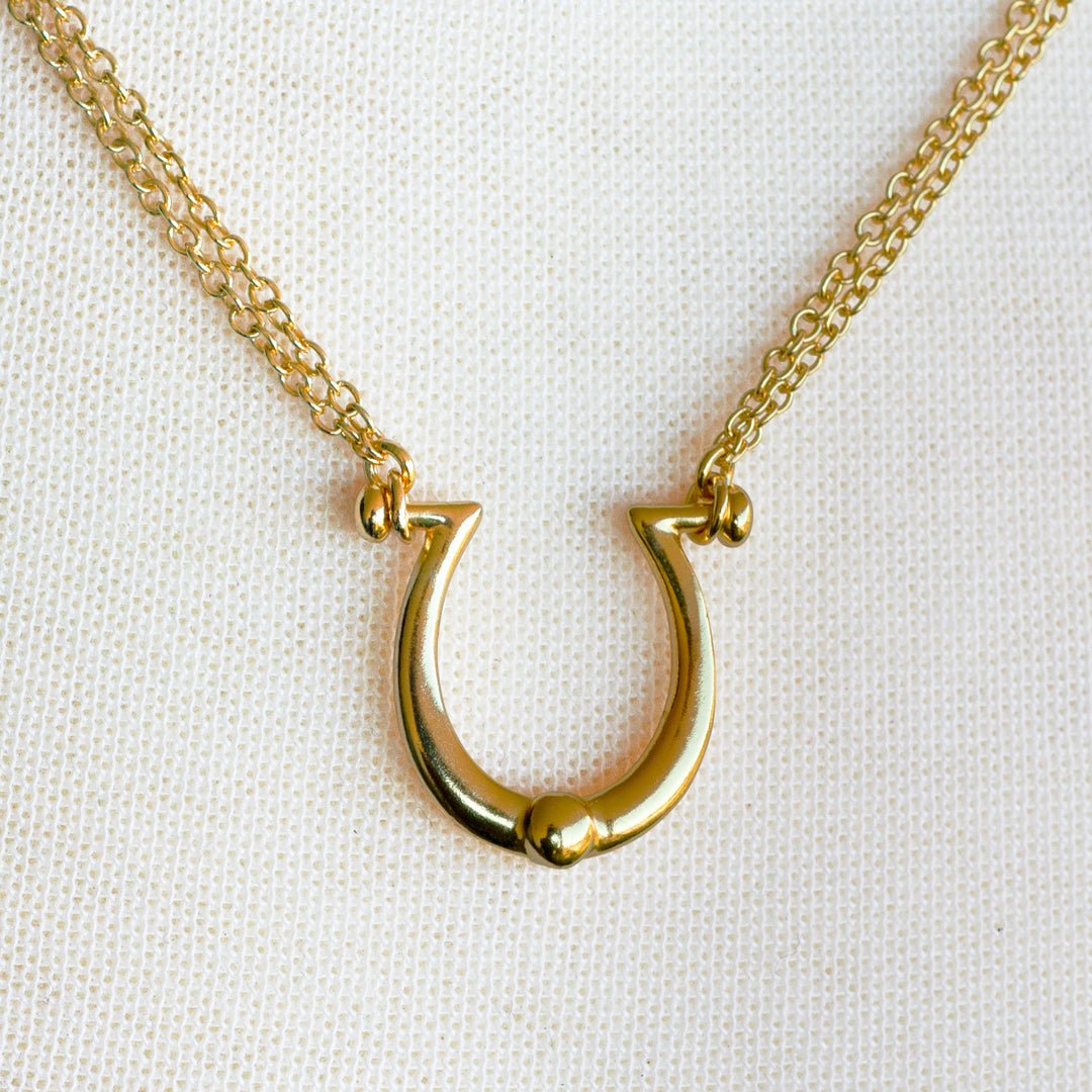 Omega - Equestrian Horseshoe Necklace in Gold Urban-Equestrian
